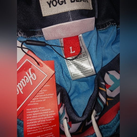 Yogi Bear Vancouver Basketball Shorts - Picture 2 of 6